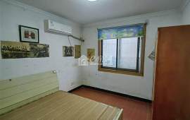 芦庄四区1楼带双院整租