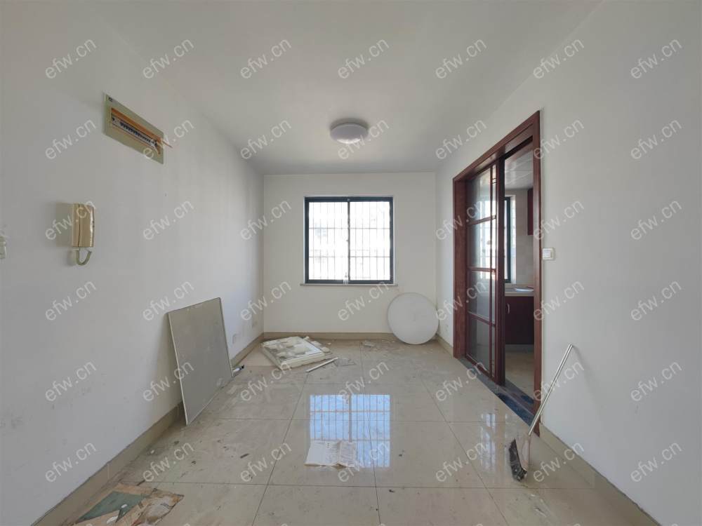 顶复，户型正气，采光好，诚心出售