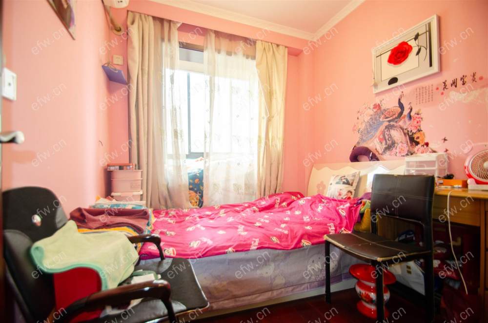 城西花园靠近白金汉爵的二房