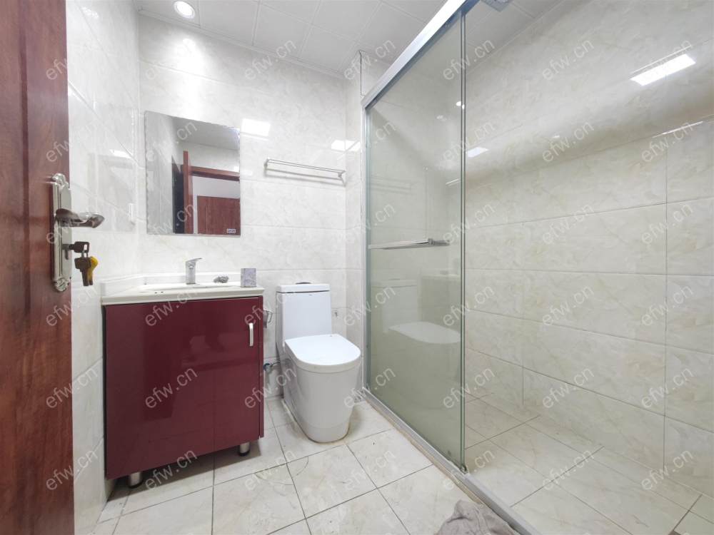 顶复,户型正气,采光好,诚心出售