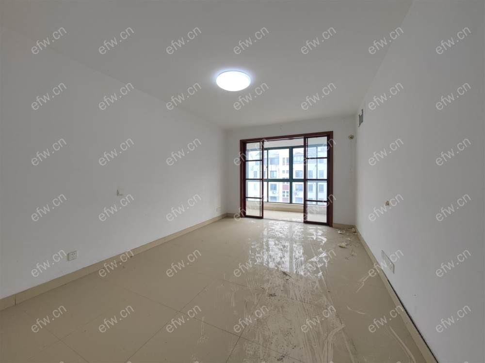 顶复,户型正气,采光好,诚心出售