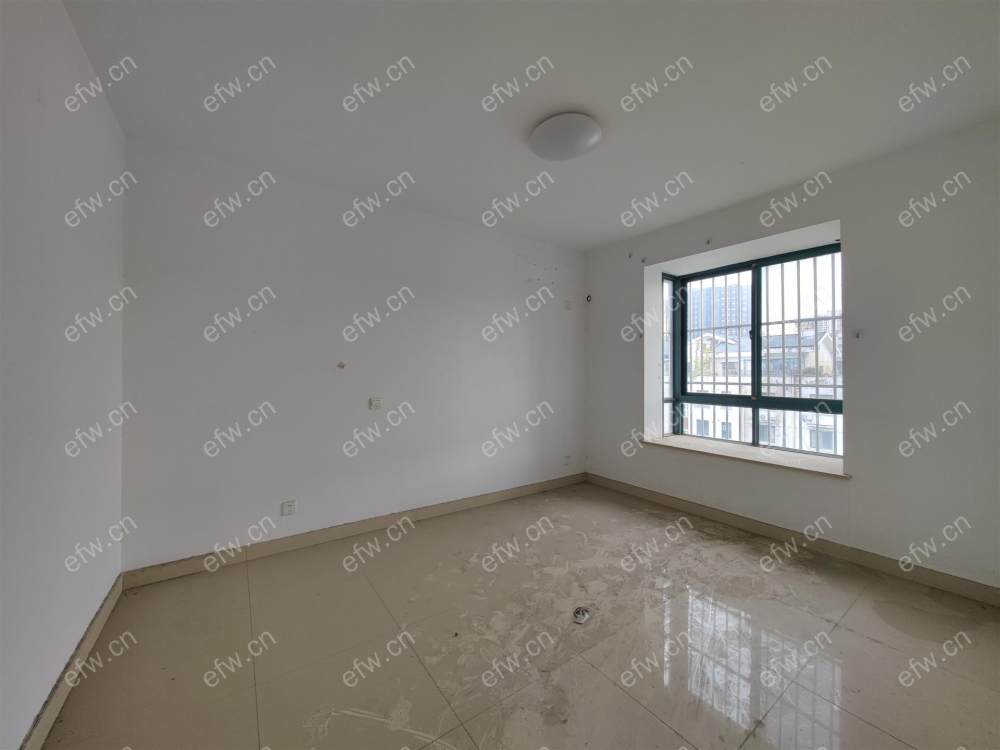 顶复,采光好,户型正气,诚心出售