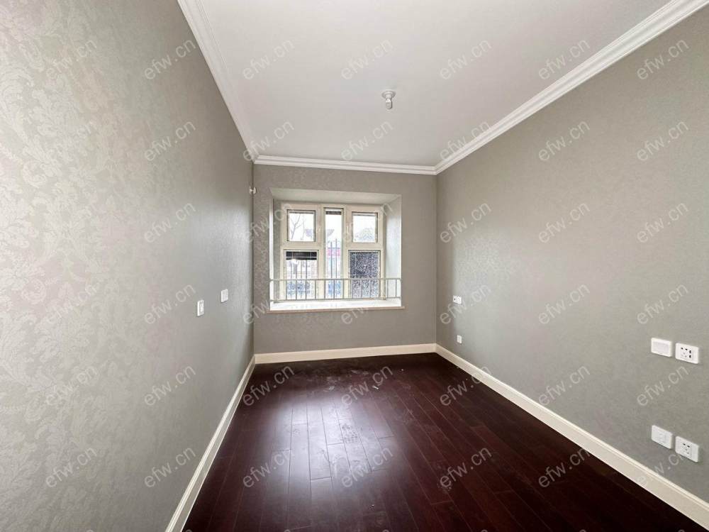 融创山湖院墅(溪岸景园一区100-134) 3房 全明户型 另送家电