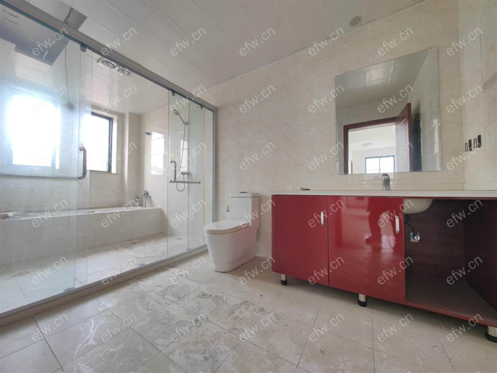 顶复,户型正气,采光好,诚心出售