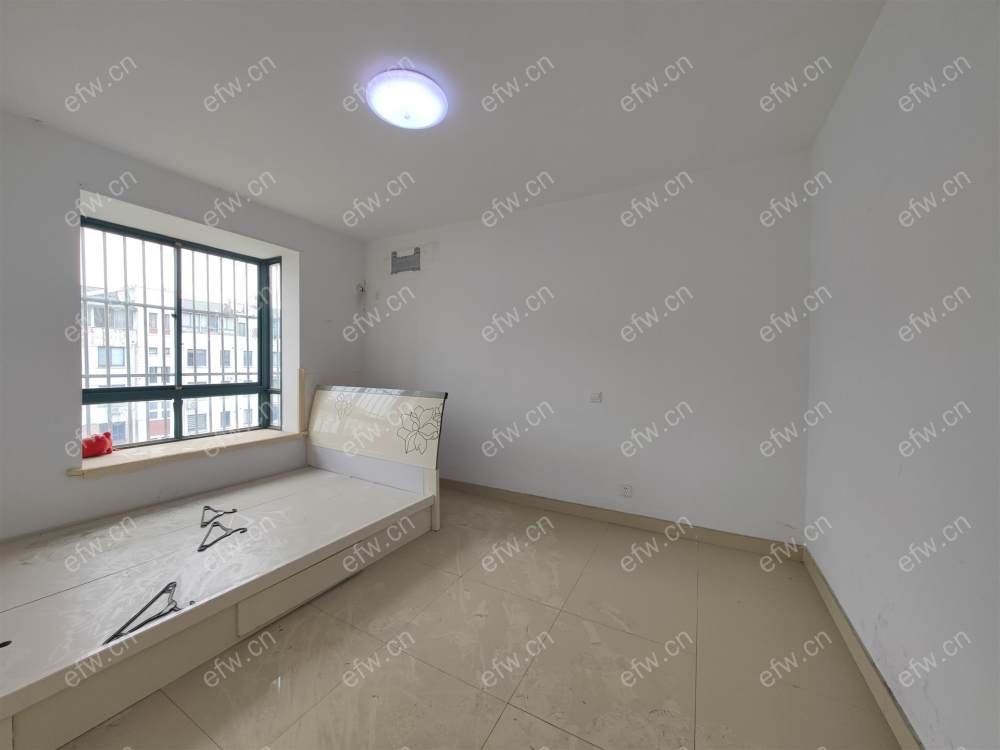 顶复,户型正气,采光好,诚心出售