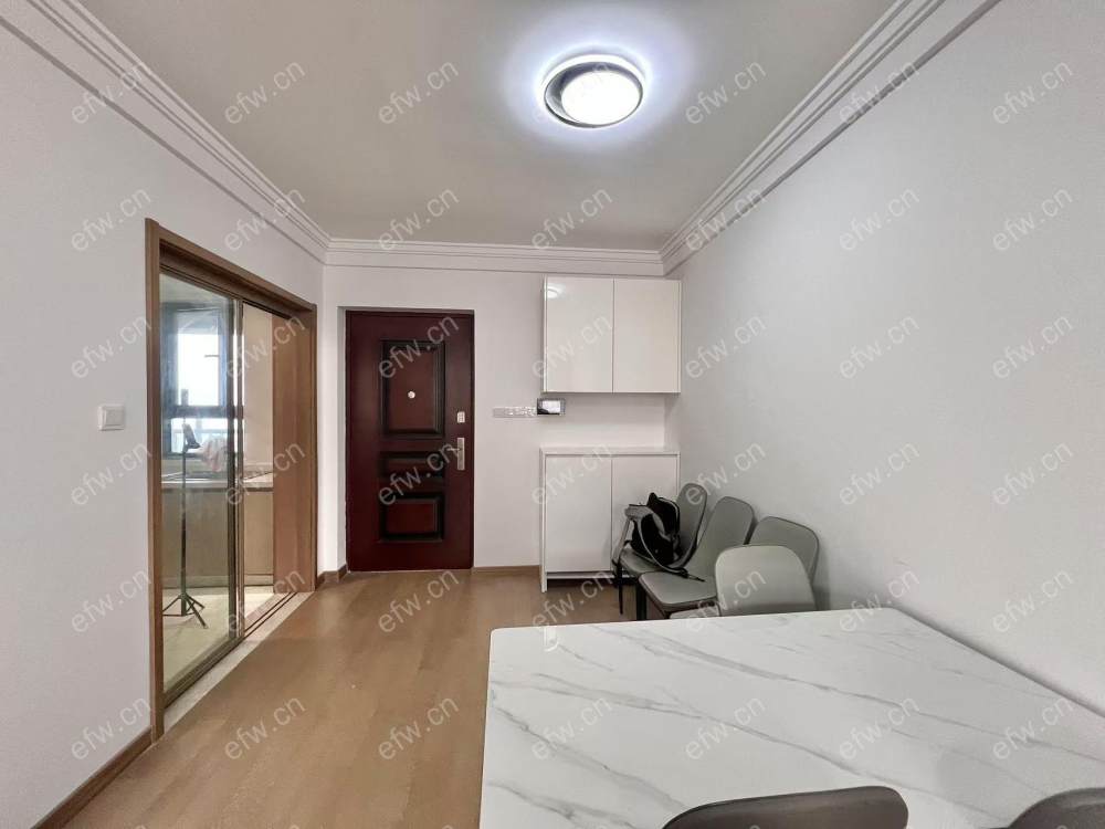 悦湖花园 年轻时尚,3居室,观景房,落地大飘窗,采光视野一流