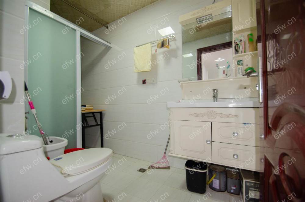 龙栖湾小区业主诚心卖