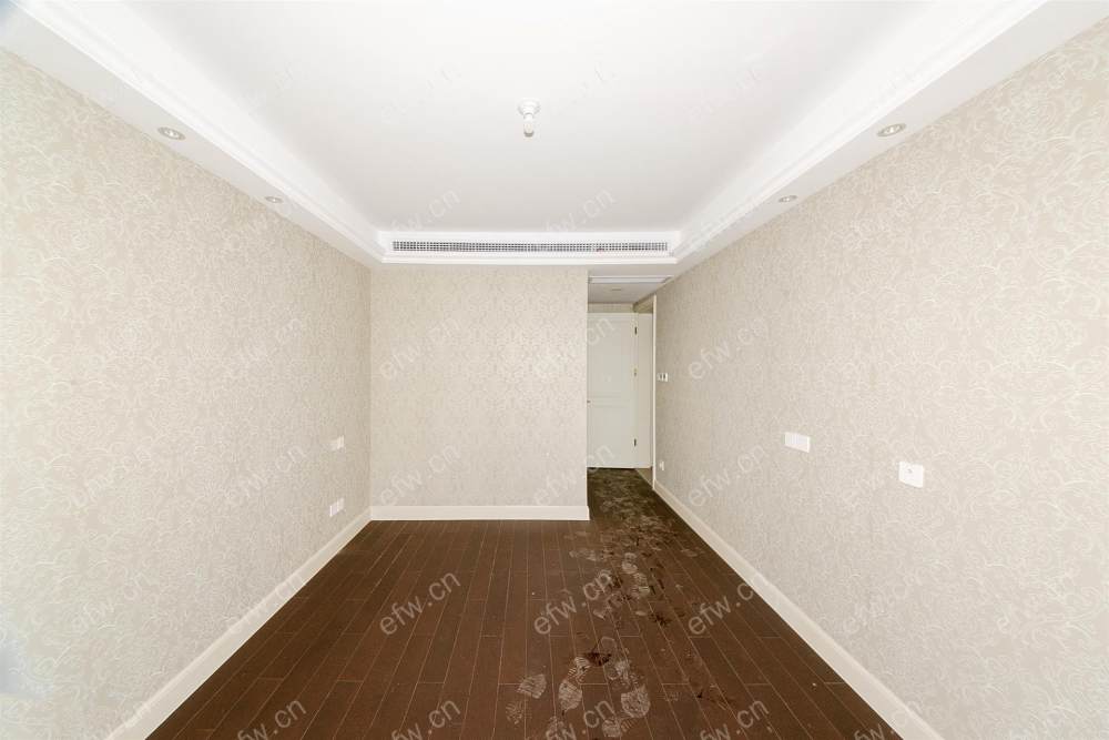 融创山湖院墅(溪岸景园一区100-134) 3房 全明户型 另送家电