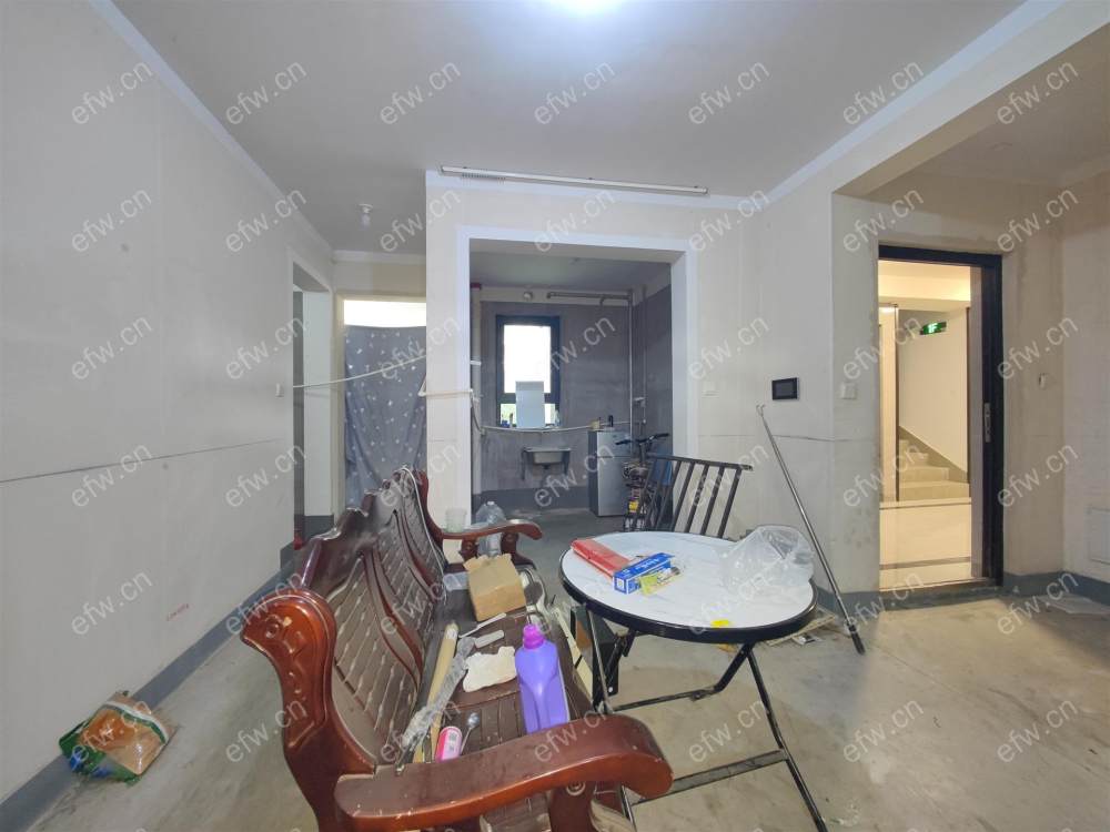 小房子   大院子   再送地下室