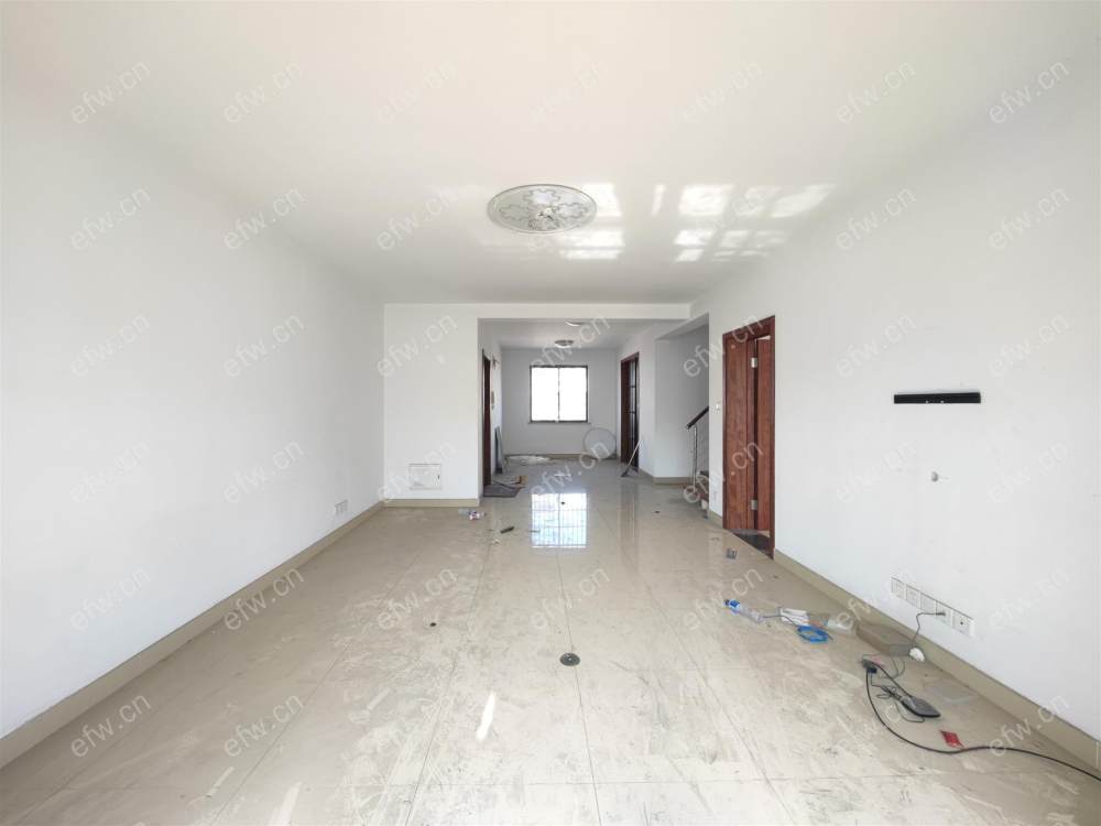 顶复，户型正气，采光好，诚心出售