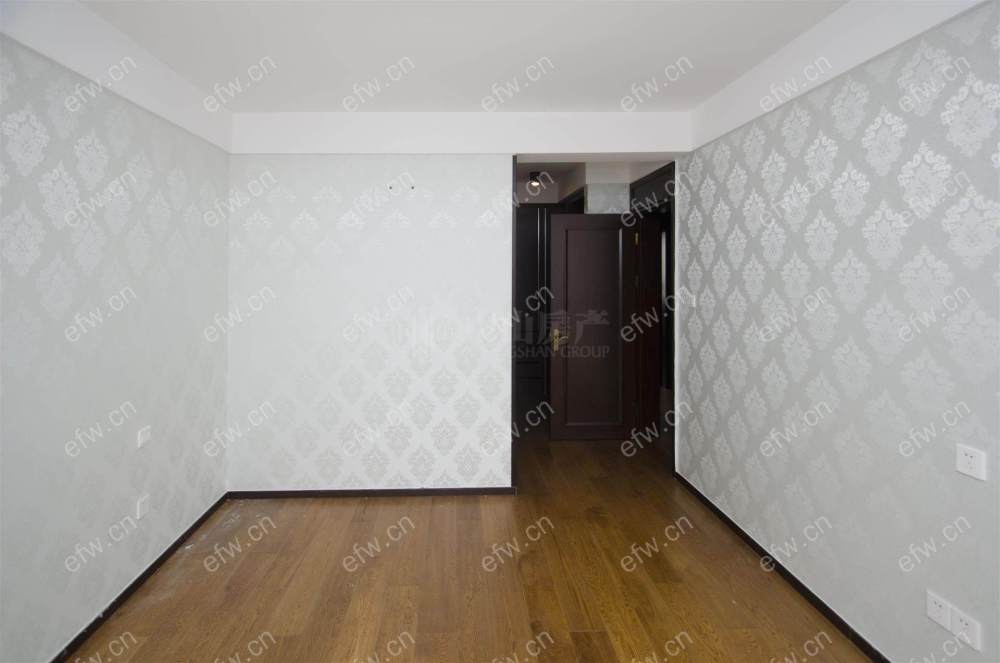 朗诗天萃 经典3房 东边户 全明 精装修！