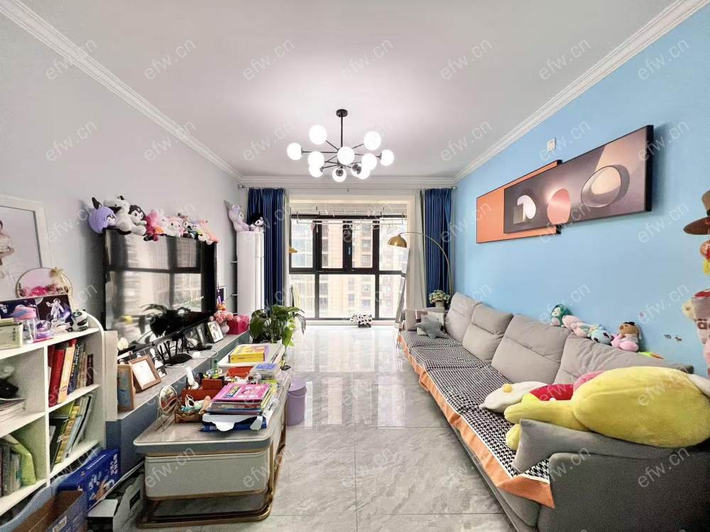 地铁口 奥莱旁 精装修3室 自住 保养好