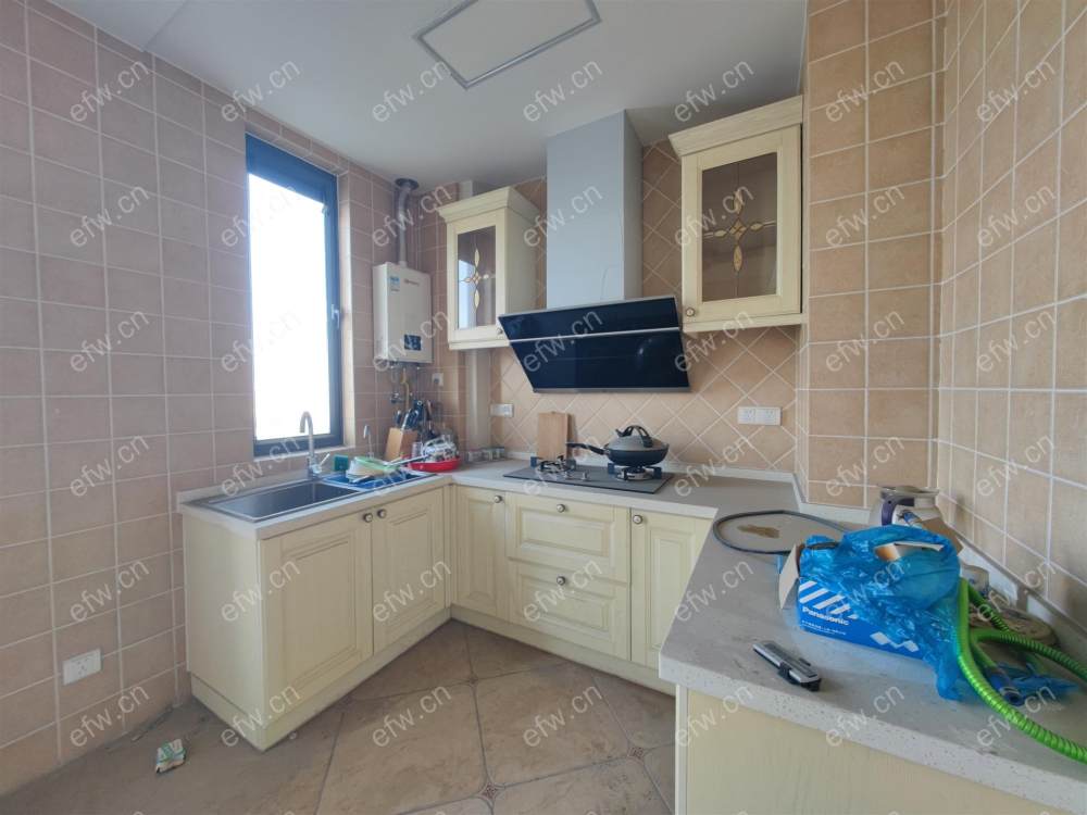 精装修 拎包入住