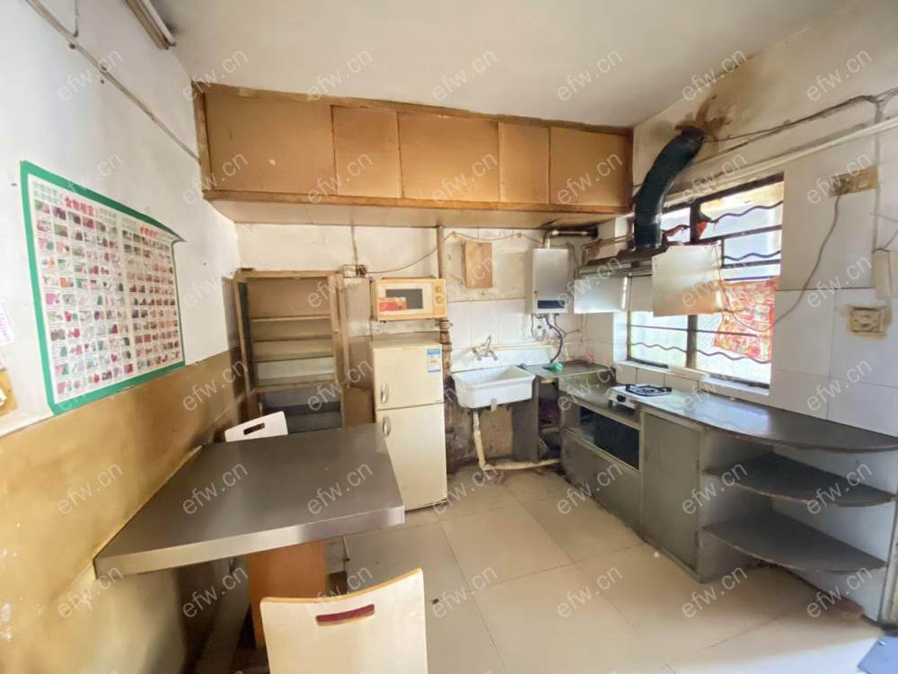 三楼两房看房方便