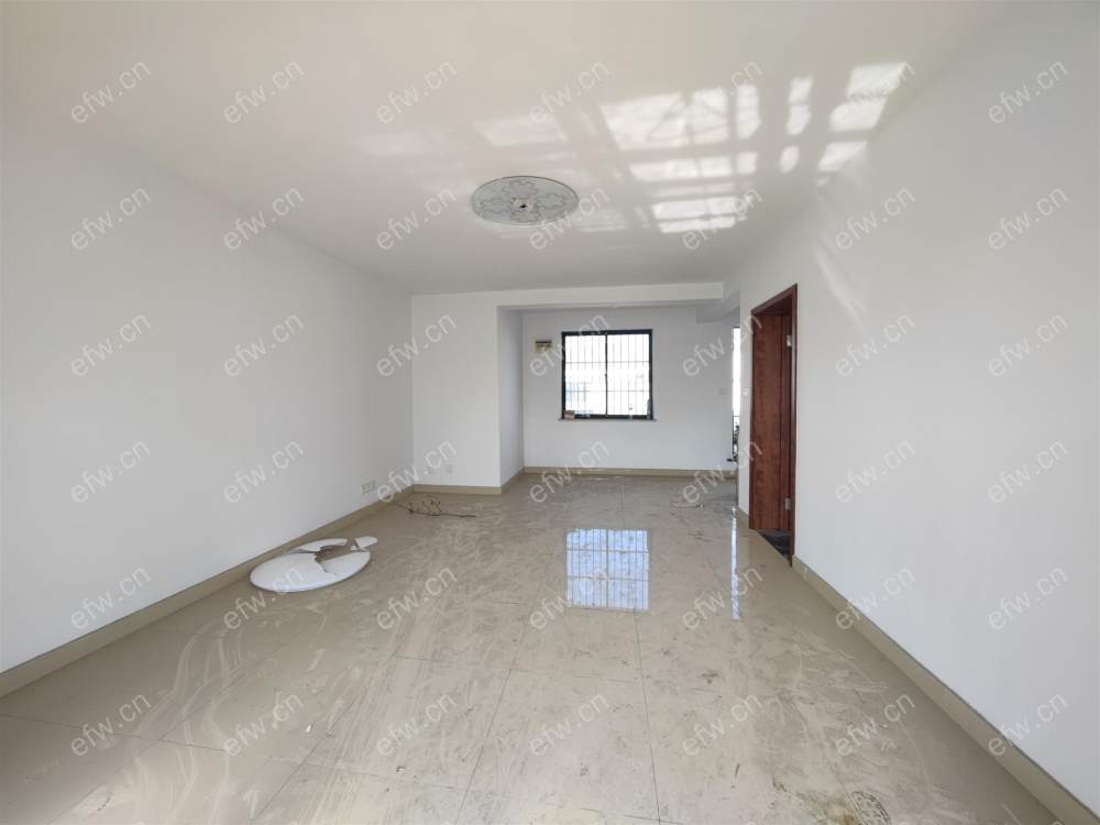 顶复，户型正气，采光好，诚心出售