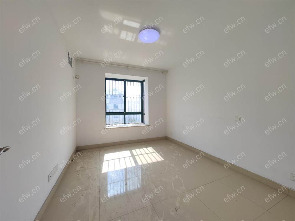 顶复，诚心出售，看房方便