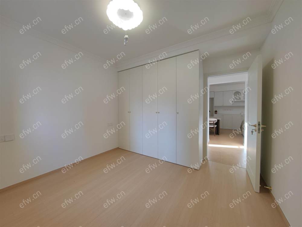 精装修拎包入住