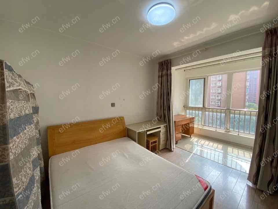 梨花家园 3室1厅