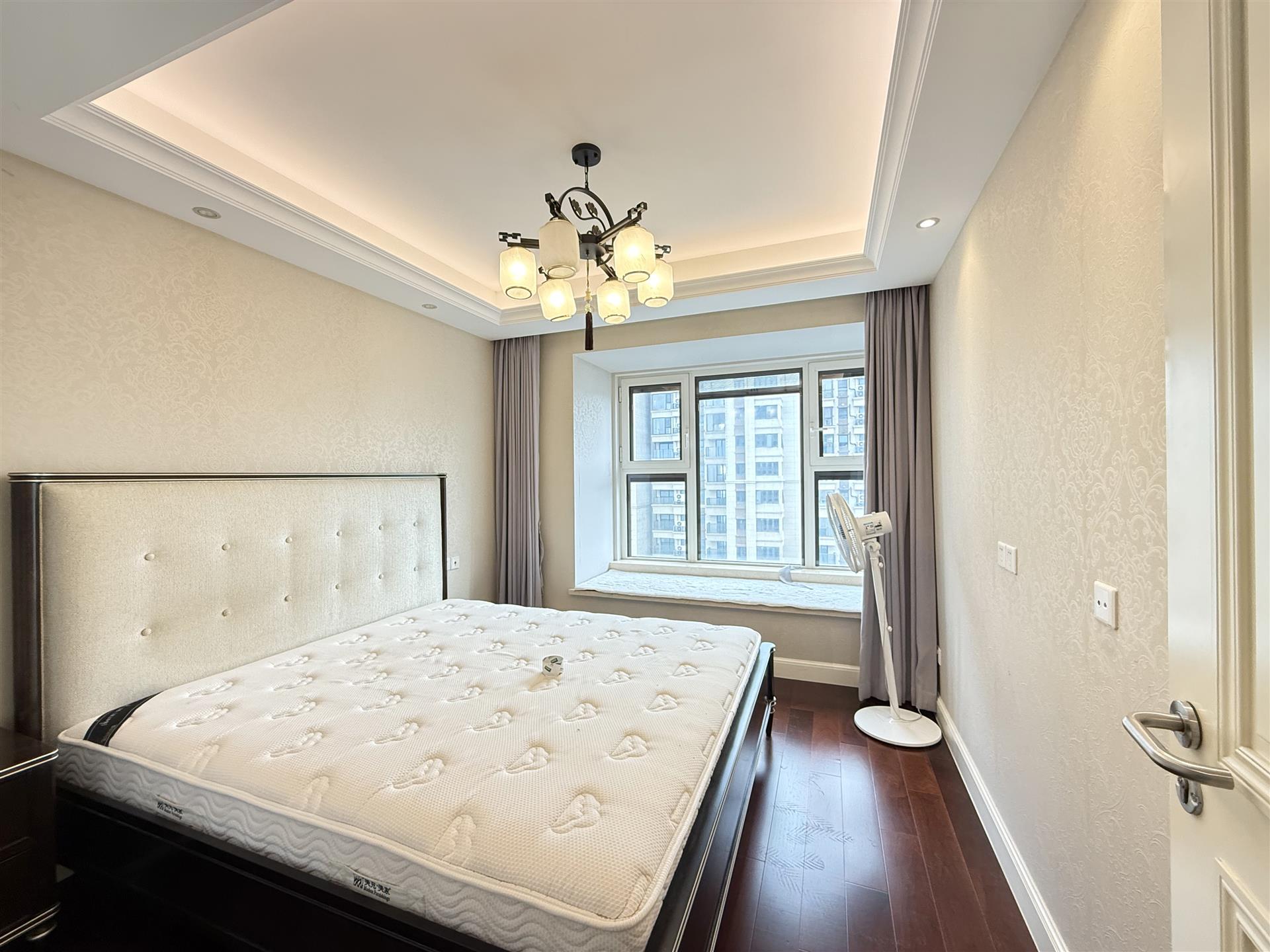 ڴɽ(Ϫ԰36-49) 32 120ƽ