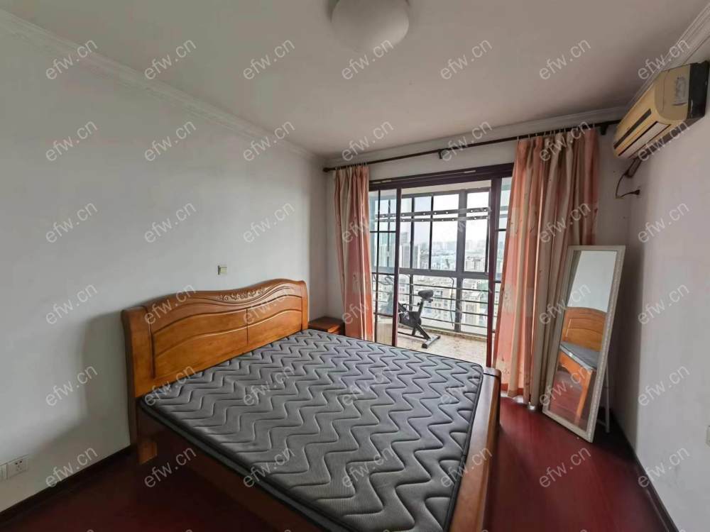 刘潭双地铁口 凤翔馨城 精装2房