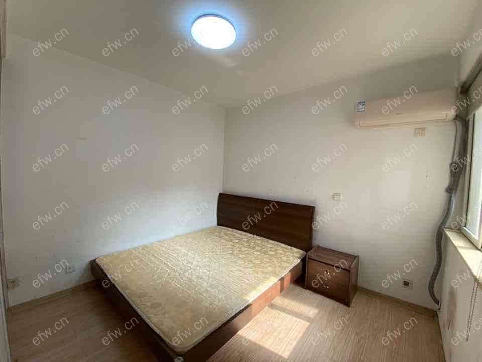 梨花家园 3室1厅