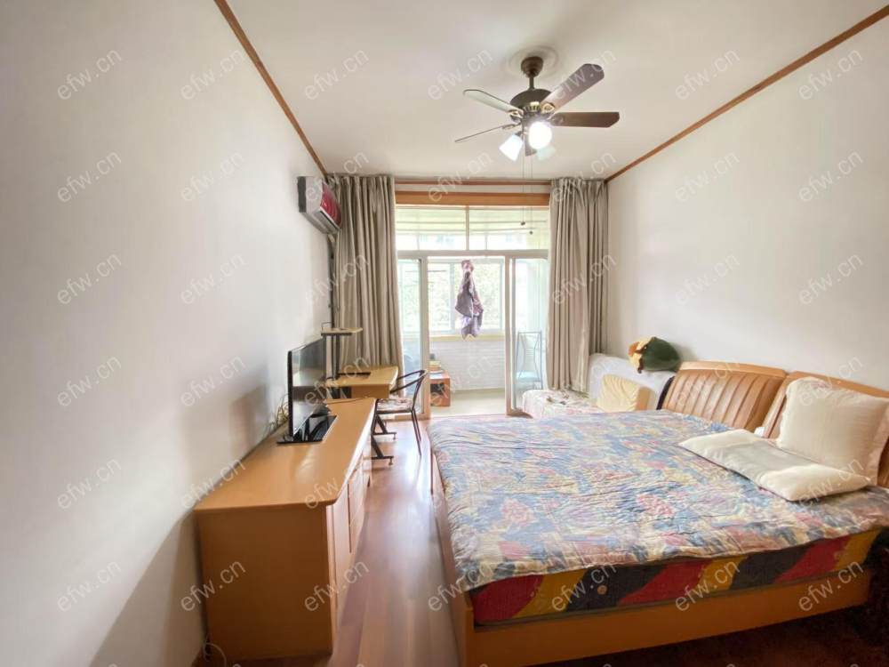 精装修两房出租chengy