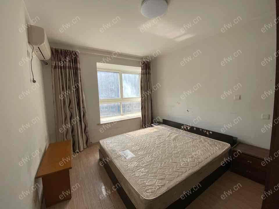 梨花家园 3室1厅