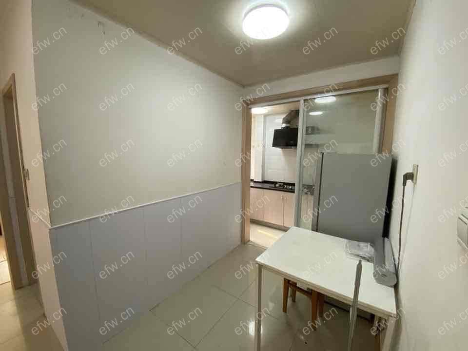 梨花家园 3室1厅