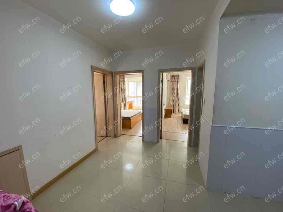 梨花家园 3室1厅