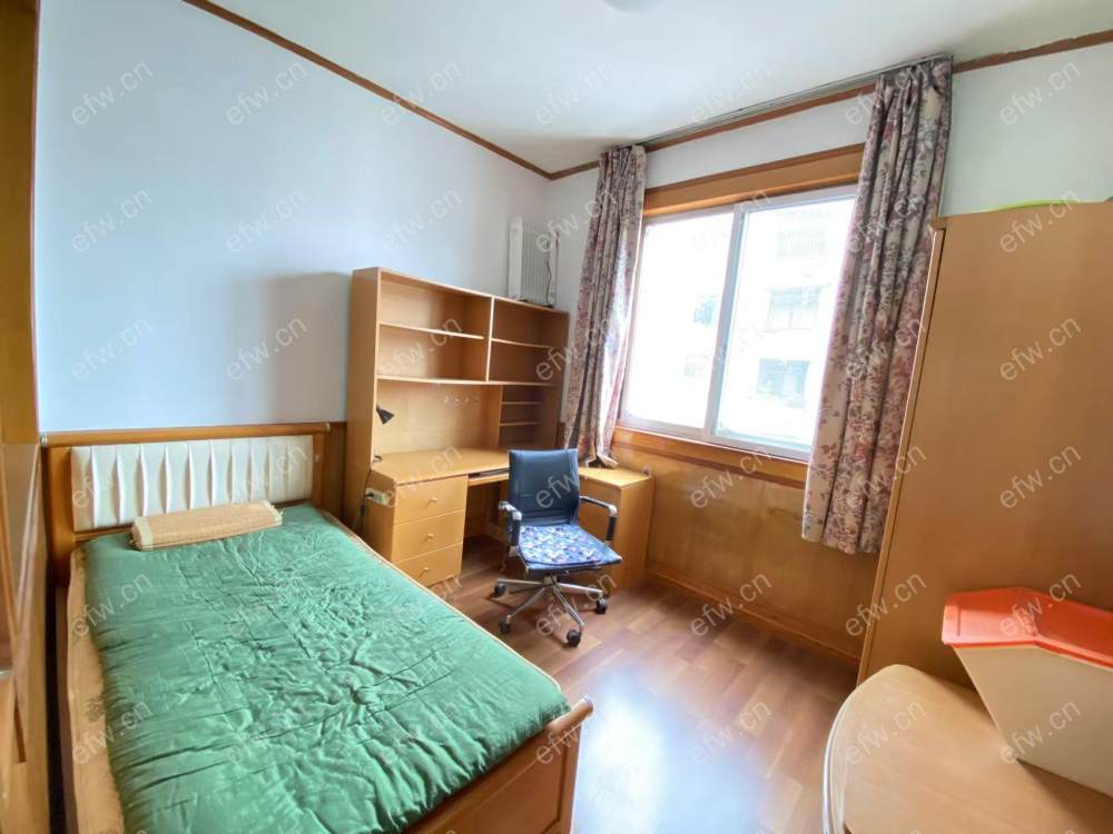 精装修两房出租chengy