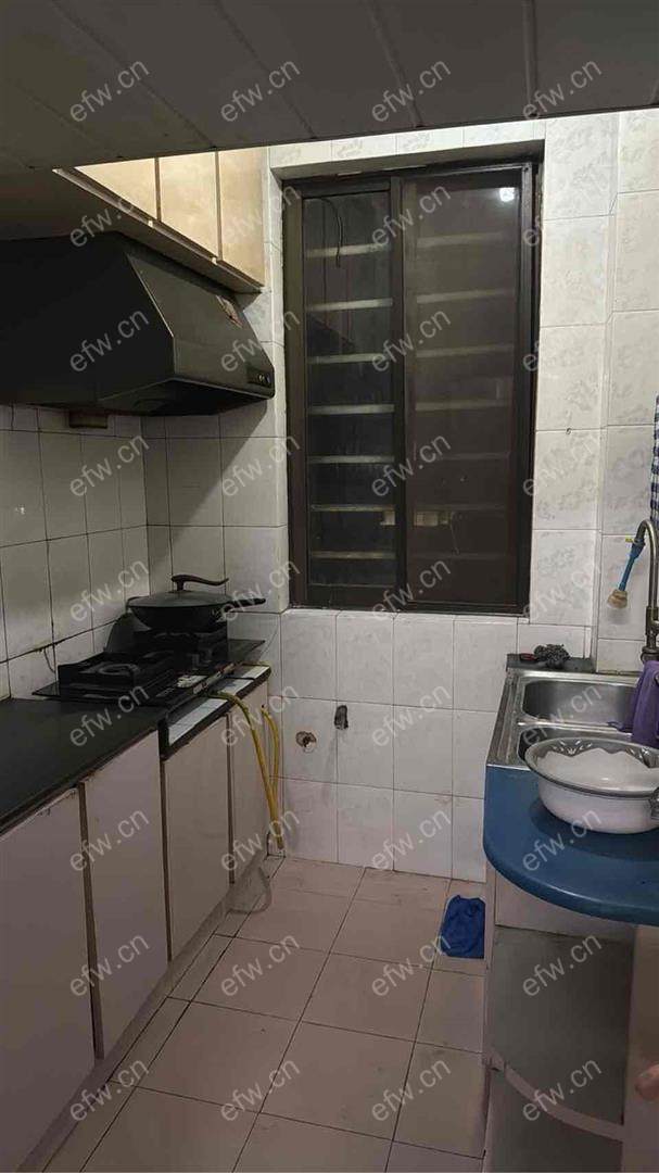 惠龙新村精装1室  随时看房 拎包入住