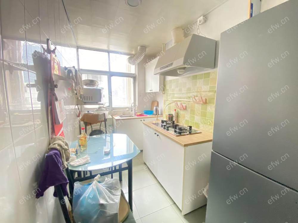 精装修两房出租chengy