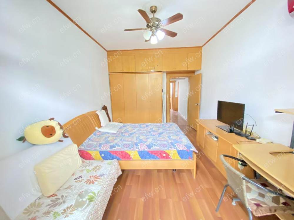 精装修两房出租chengy