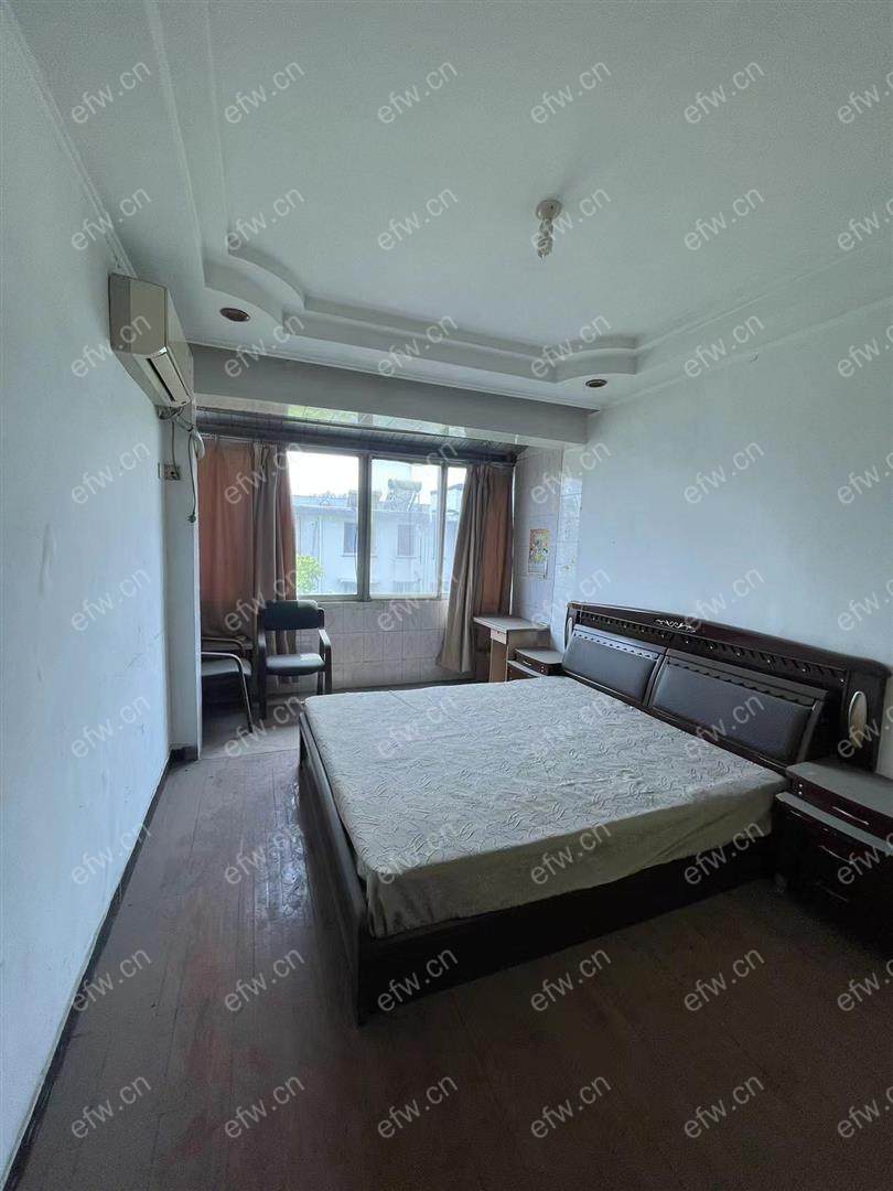 塔影一村 简装二房 家具家电齐全 出门方便 随时看房