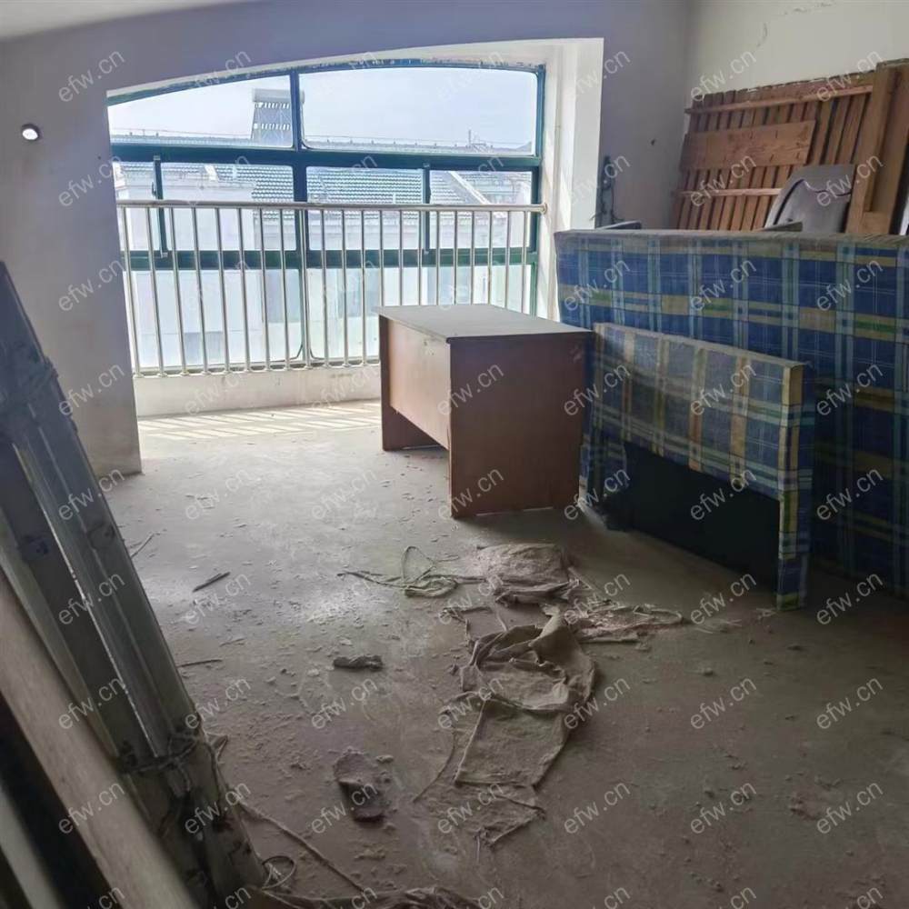 勤新苑精装1室  随时看房 拎包入住