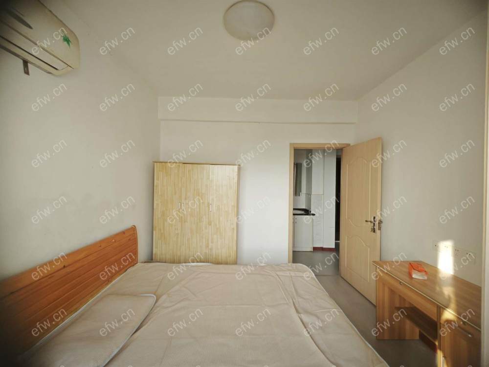 精装一室一厅拎包入住