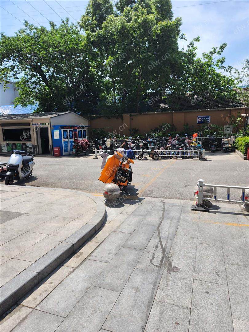 刘潭双地铁口万荟城精装一房出租