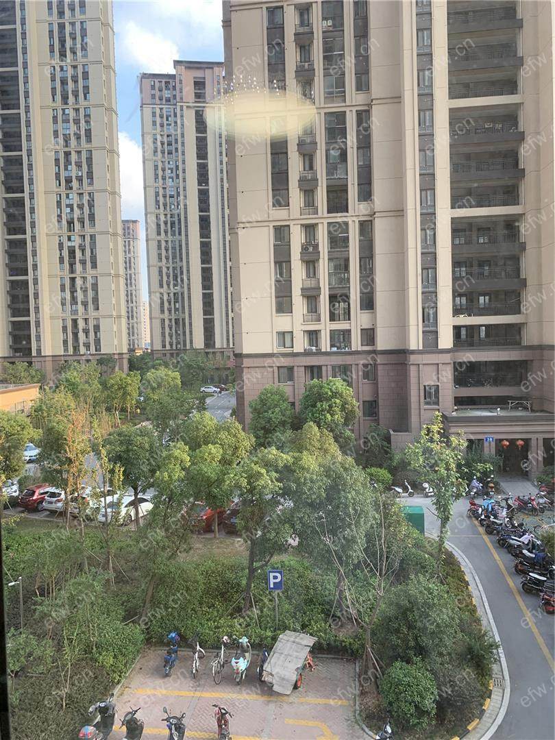 天渝骏园 精装修诚心卖2室2厅